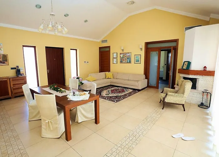 Apartment Larin