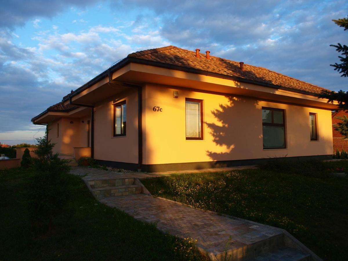 Apartment Larin *